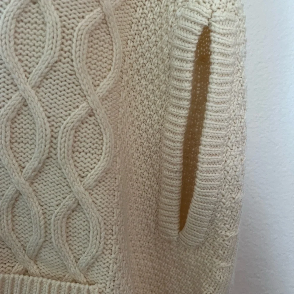 Lucky Brand Cable Knit Poncho Cape fisherman Irish toggle cable cream white wool - Picture 6 of 6
